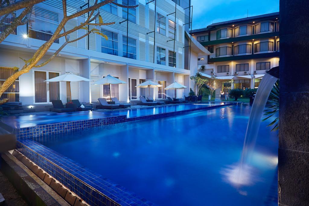 Grand Kecubung Hotel Pangkalanbuun Eksteriør billede