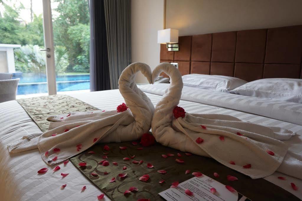 Grand Kecubung Hotel Pangkalanbuun Eksteriør billede
